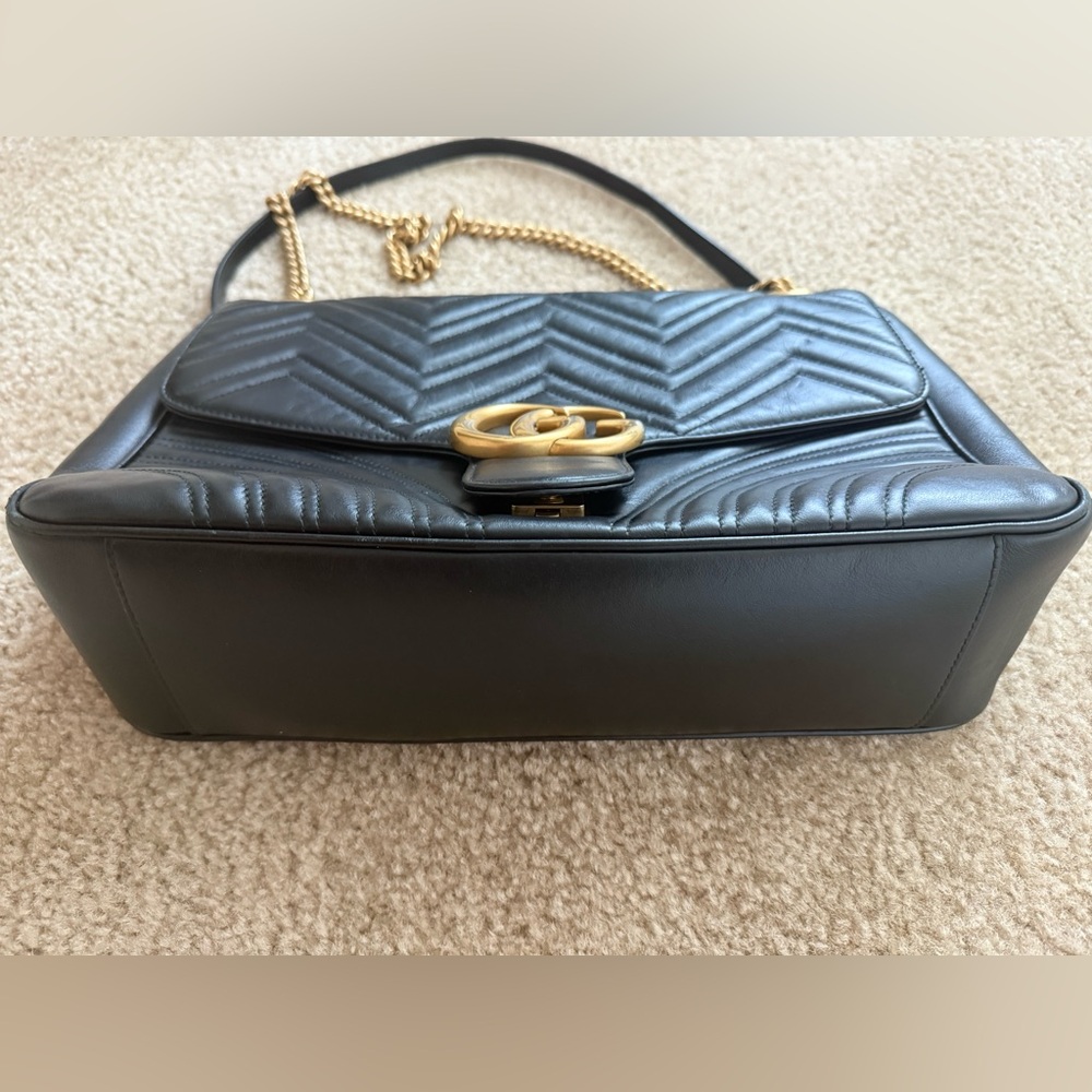 Gucci Marmont GG Large Black Quilted Shoulder Bag with Gold Accents - Picture 3 of 15